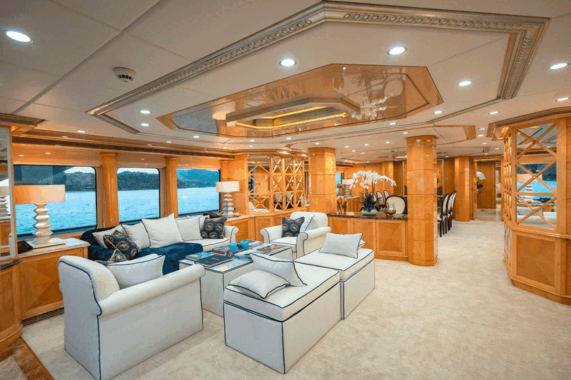 Main deck salon