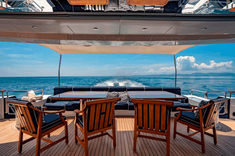 Main deck aft