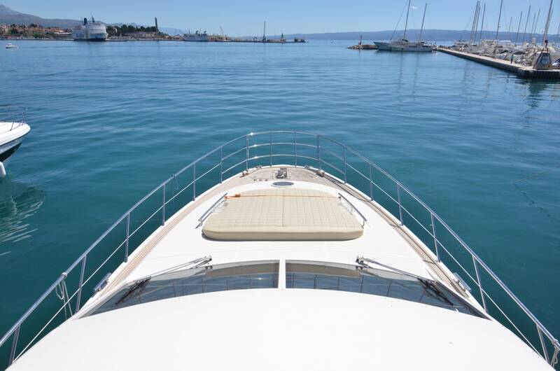 Bow deck