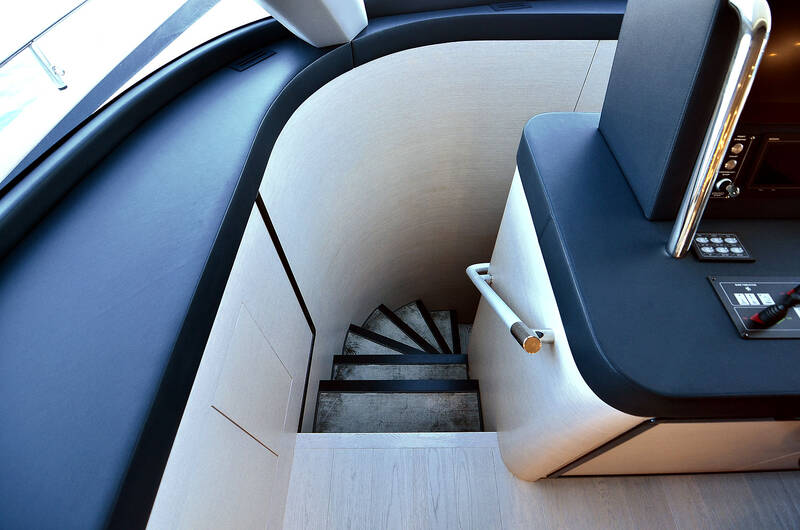 Steps to lower deck