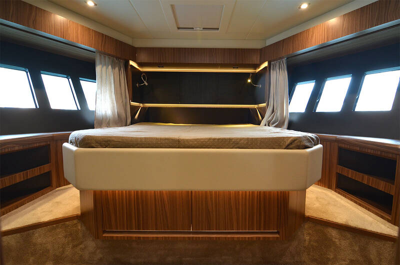 Bow cabin