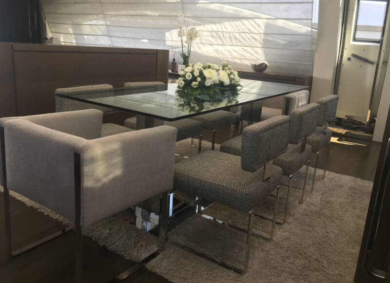 Dining area in salon