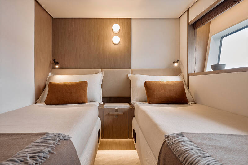 Port guest cabin