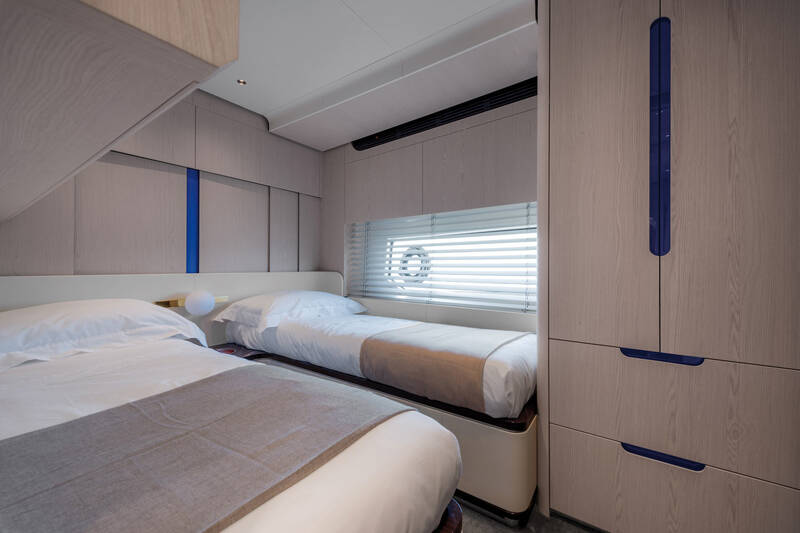 Guest cabin on portside