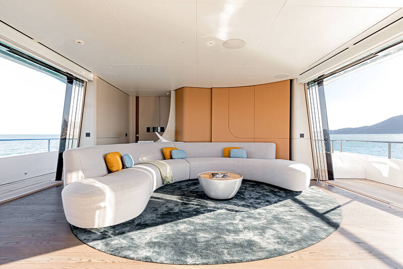 Upper deck salon