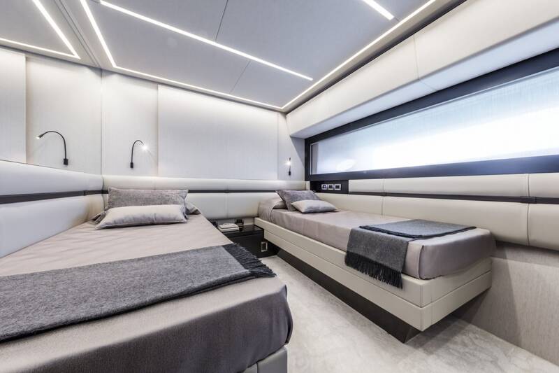 Guest cabin