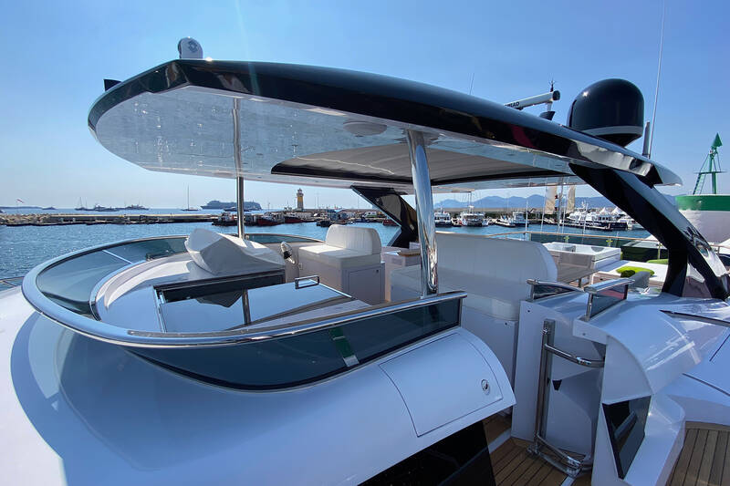 Flybridge