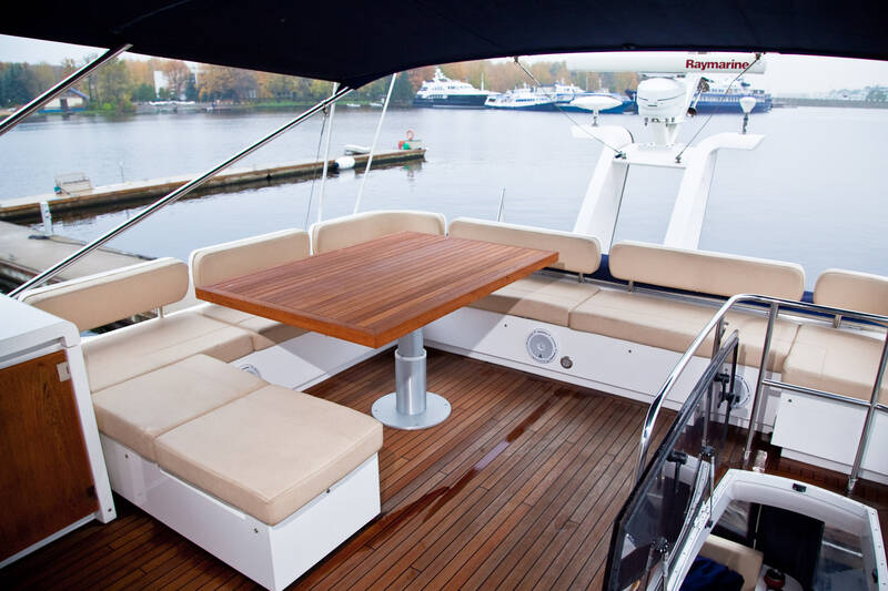 Flybridge