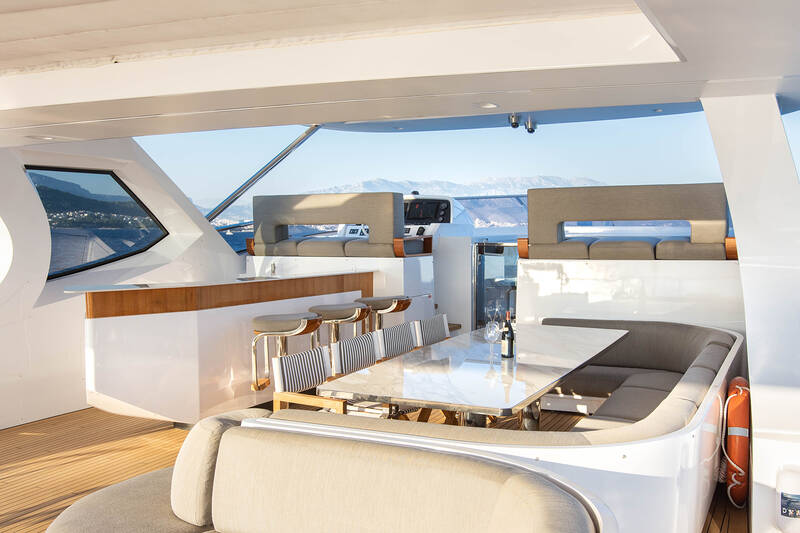 Flybridge