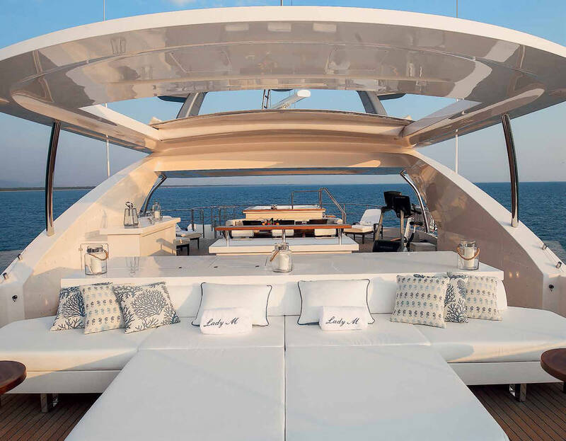 Upper deck