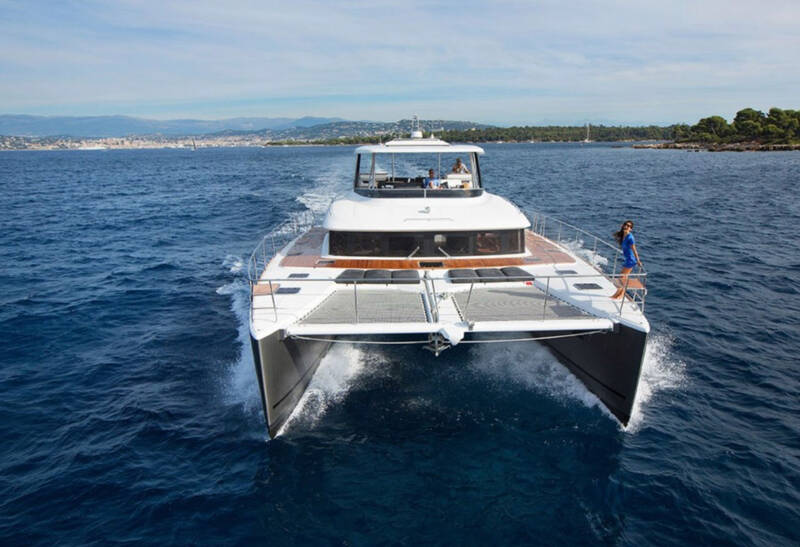 Exterior M/Y LONG MONDAY 