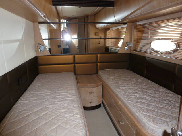 Guest cabin