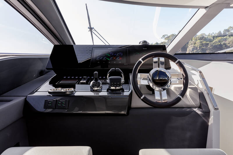 Main helm station