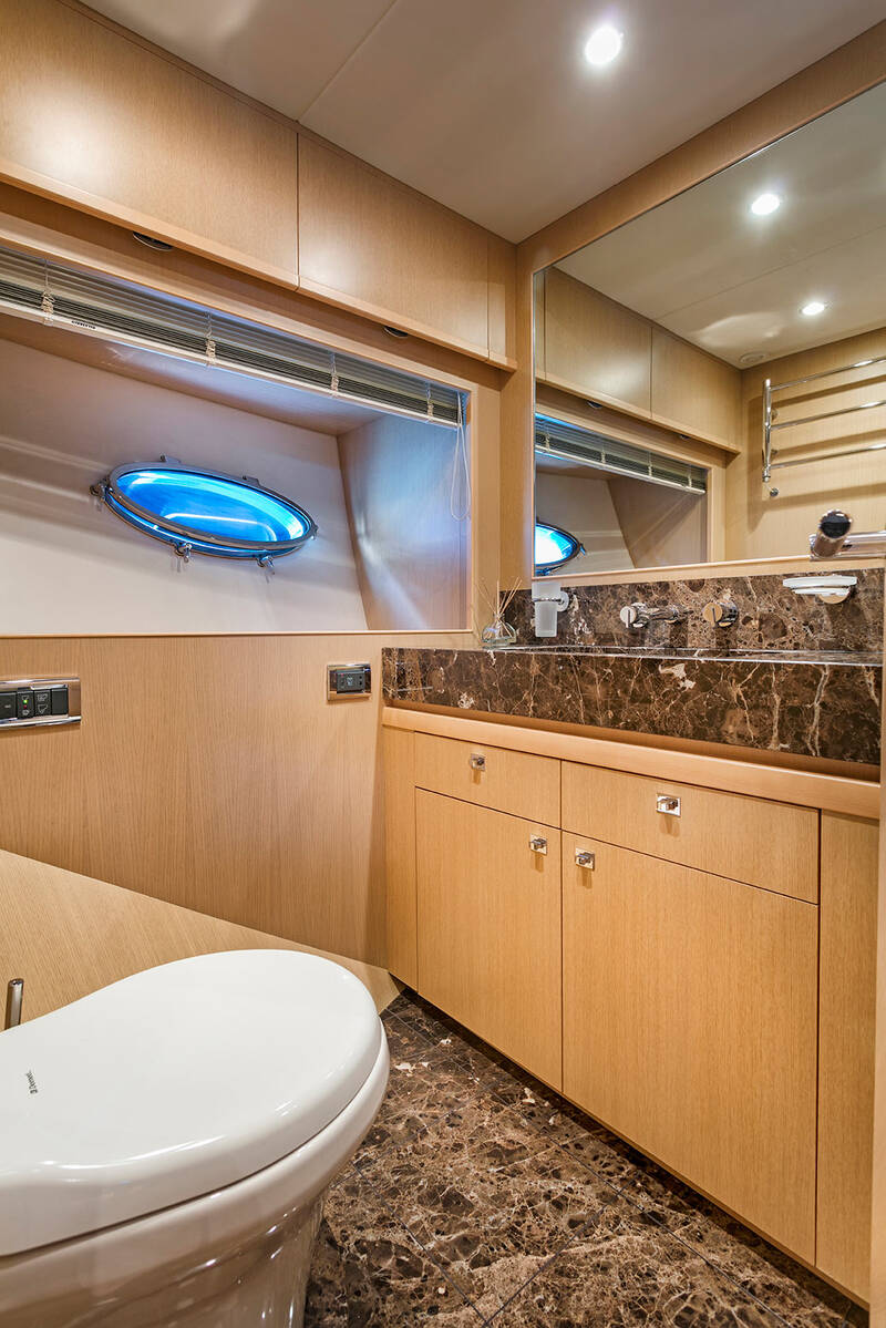 VIP cabin head