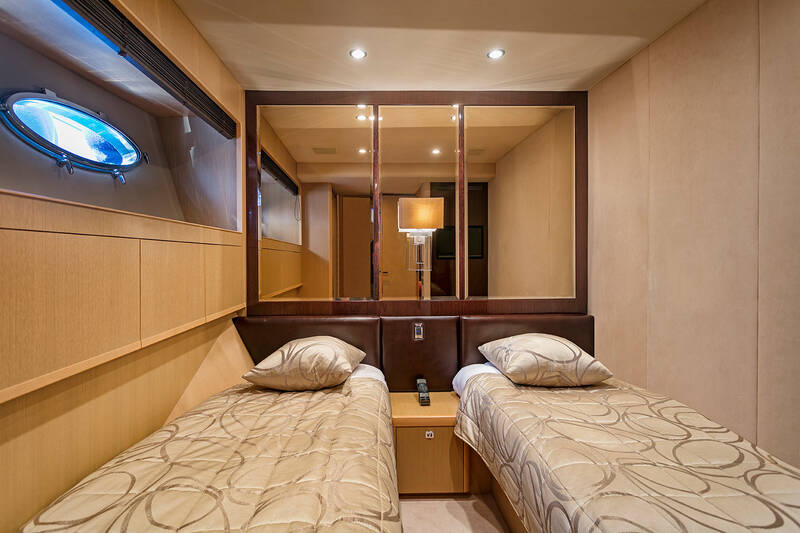 Guest cabin