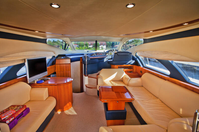 Salon. The Interior Of The Azimut 50 - 2004