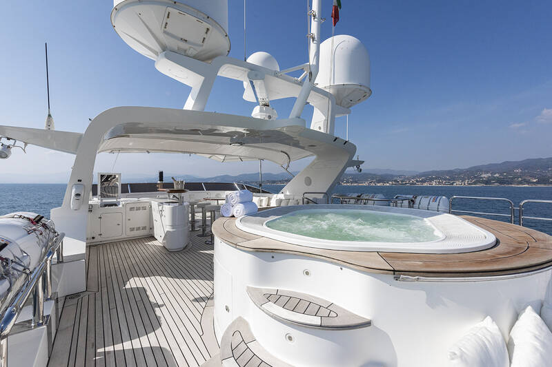 Sundeck