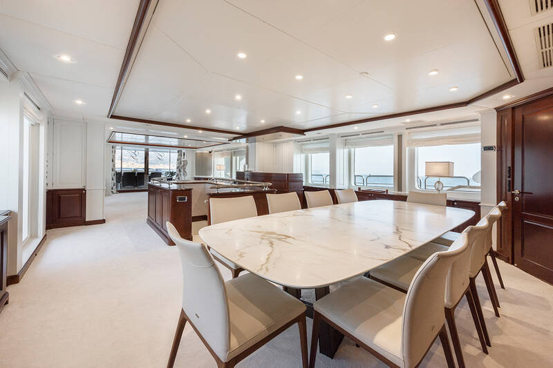 Main salon dining