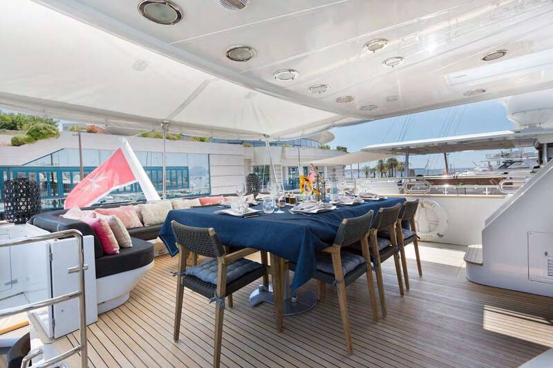 Dining area on the cockpit main deck