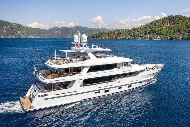 Exterior Yildiz 43m M/Y Sunrise 2020