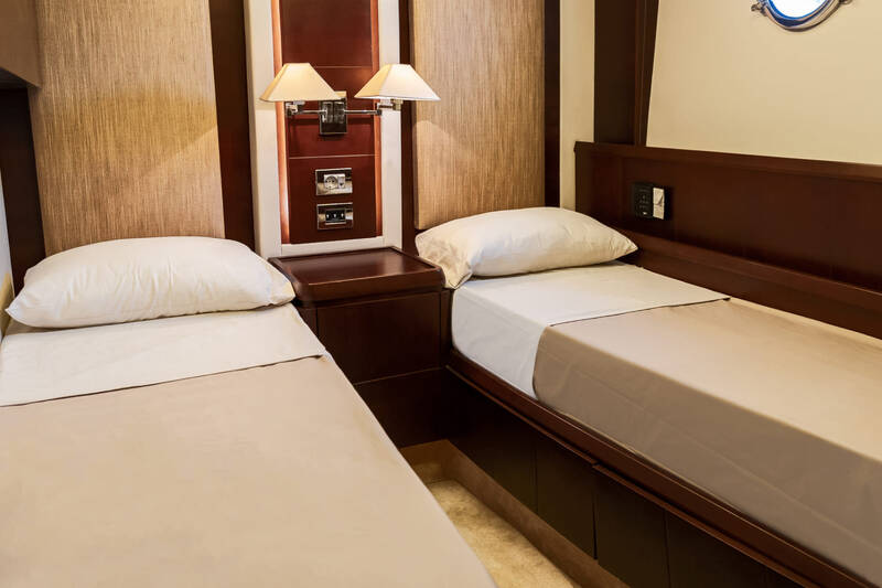 Twin guest cabin