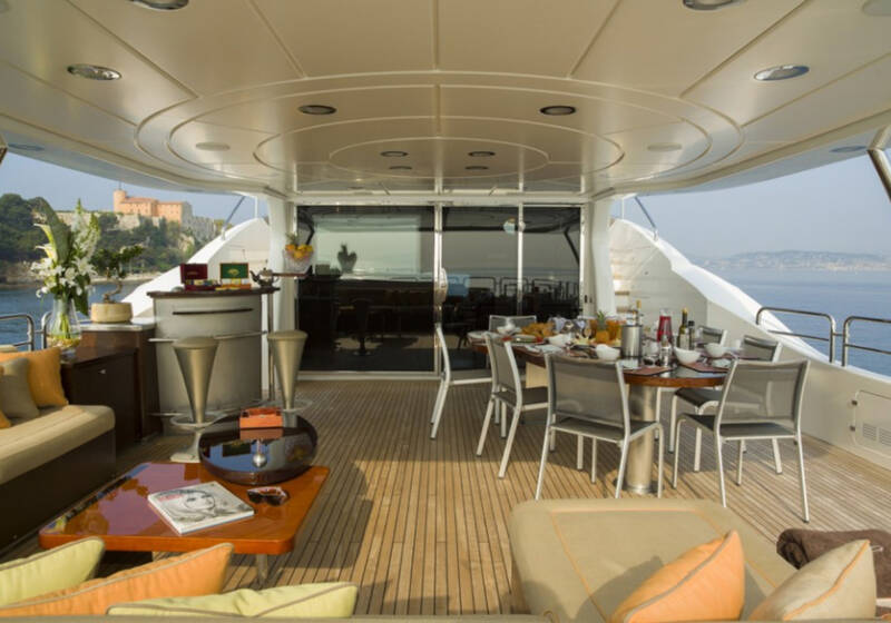 Upper deck 